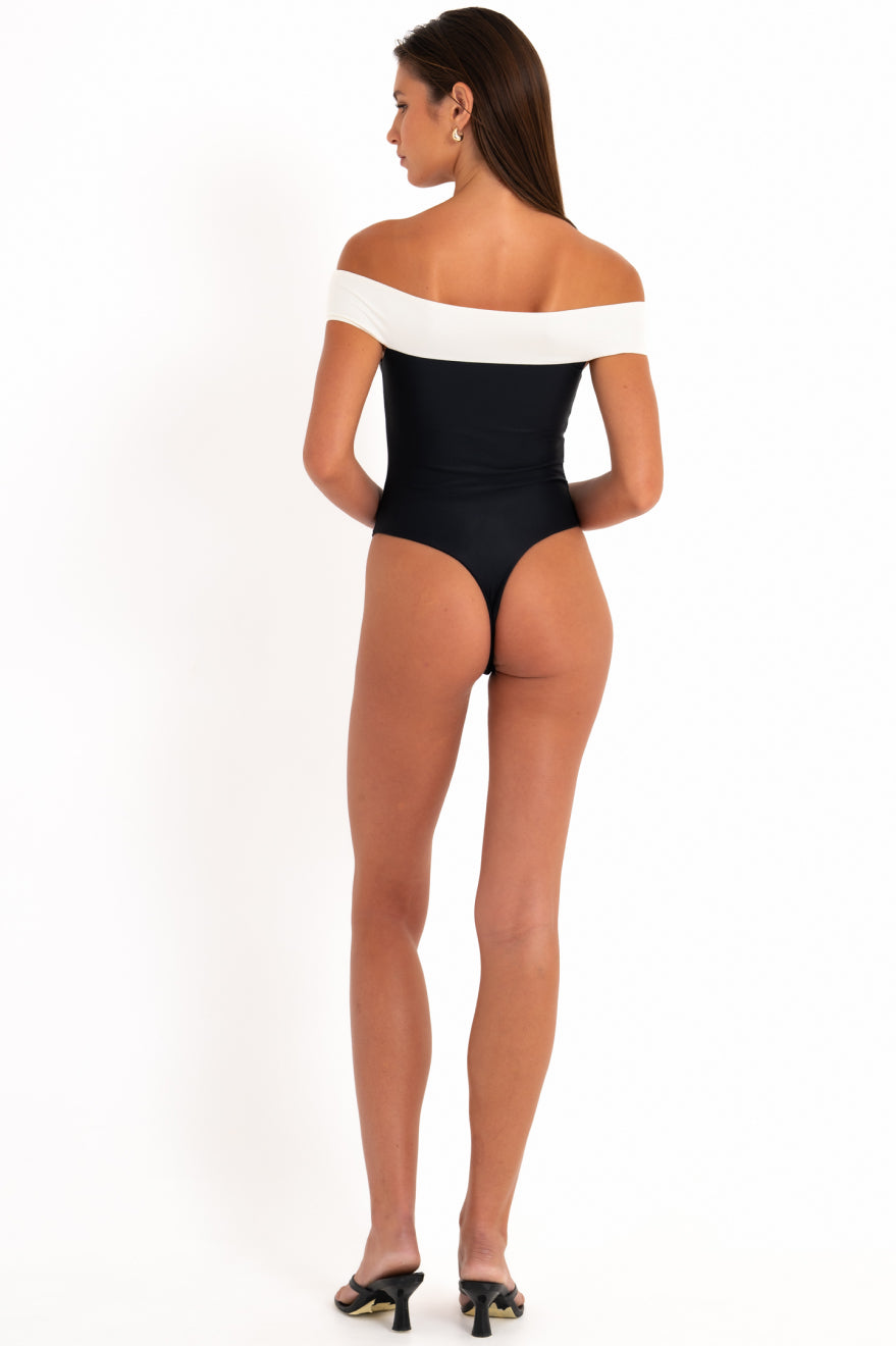 Valencia One Piece