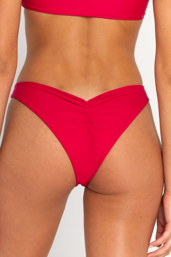 Flattering V-Cut Bottom with Perfect Scrunch Lift