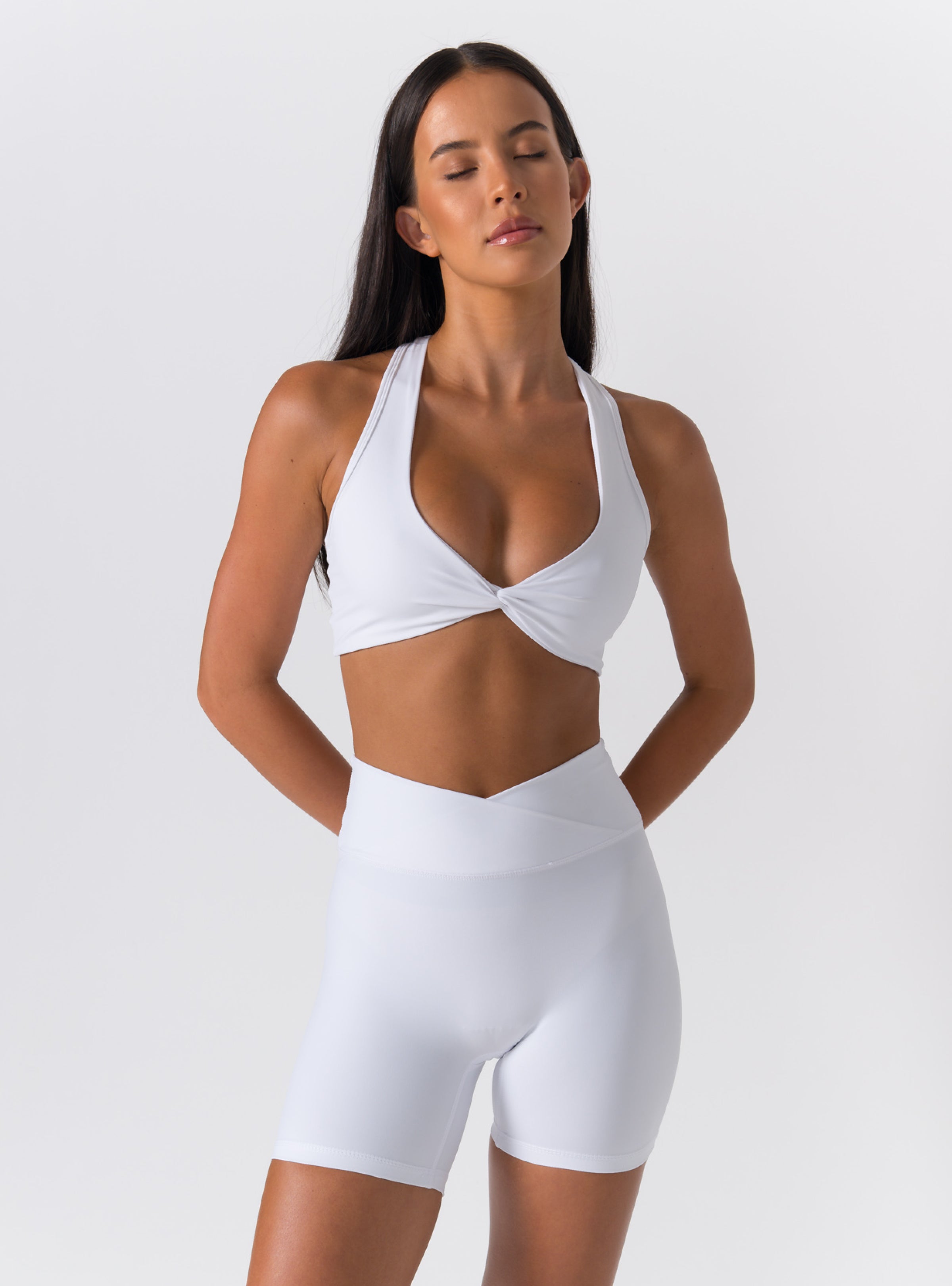 High-Waist Crossover V-Cut Bike Shorts