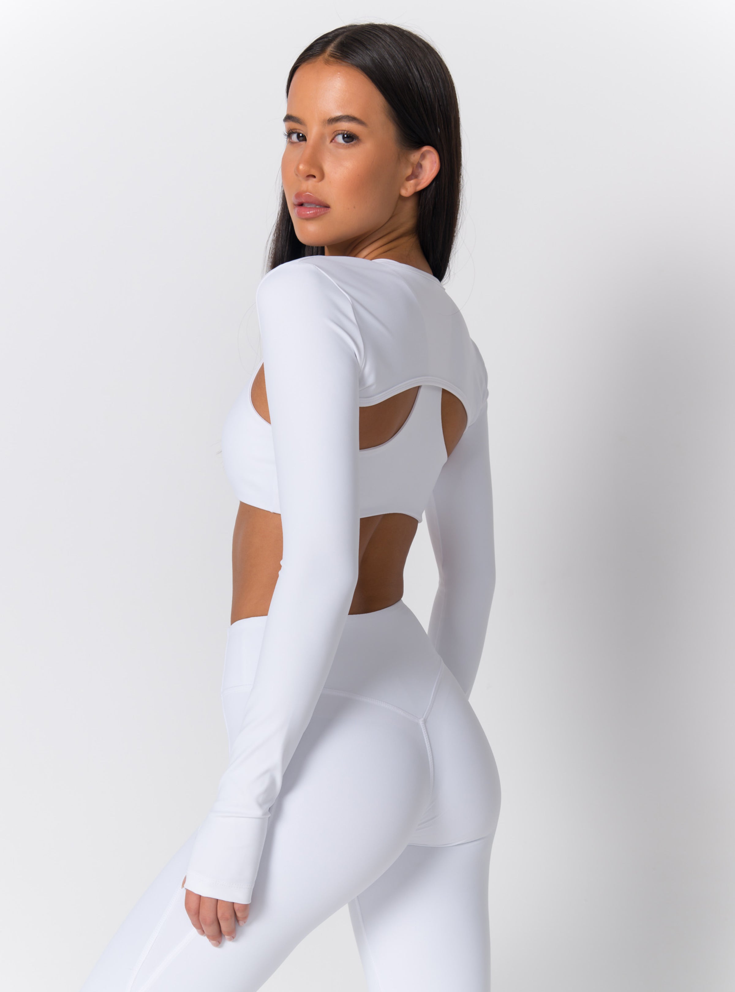 Scoop Neck Cut-Out Back Long-Sleeve Crop Top